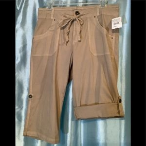 Stretch Broadcloth Safari Pedal Pushers/Capris NWT